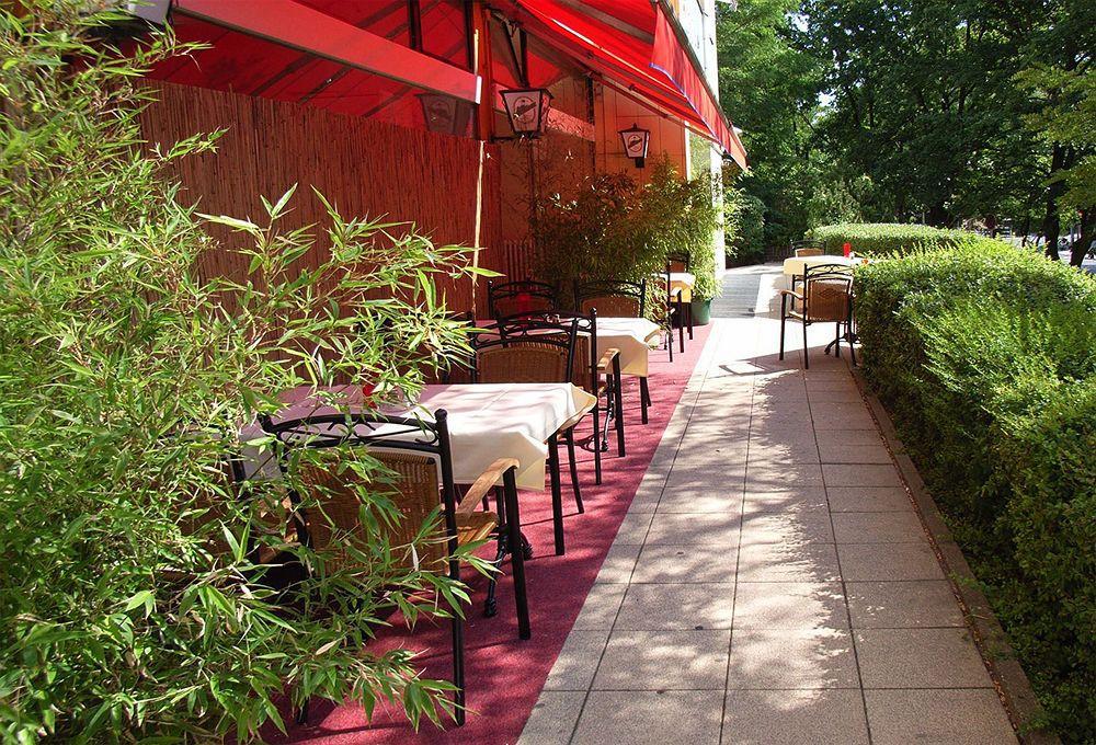 Alecsa Hotel Am Olympiastadion Berlin Bagian luar foto