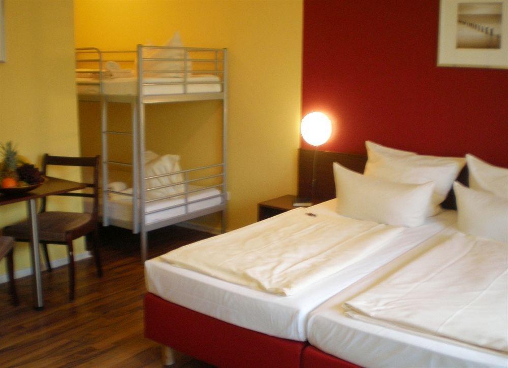 Alecsa Hotel Am Olympiastadion Berlin Bagian luar foto