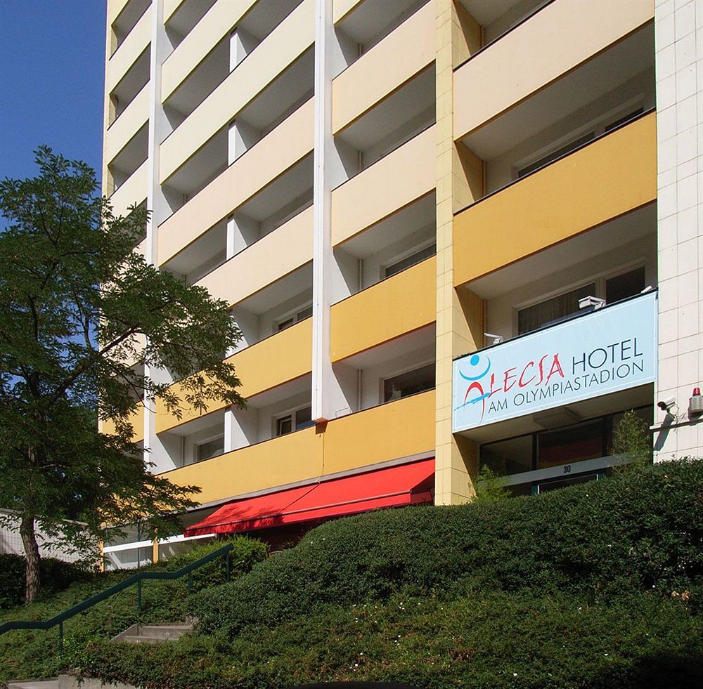 Alecsa Hotel Am Olympiastadion Berlin Bagian luar foto