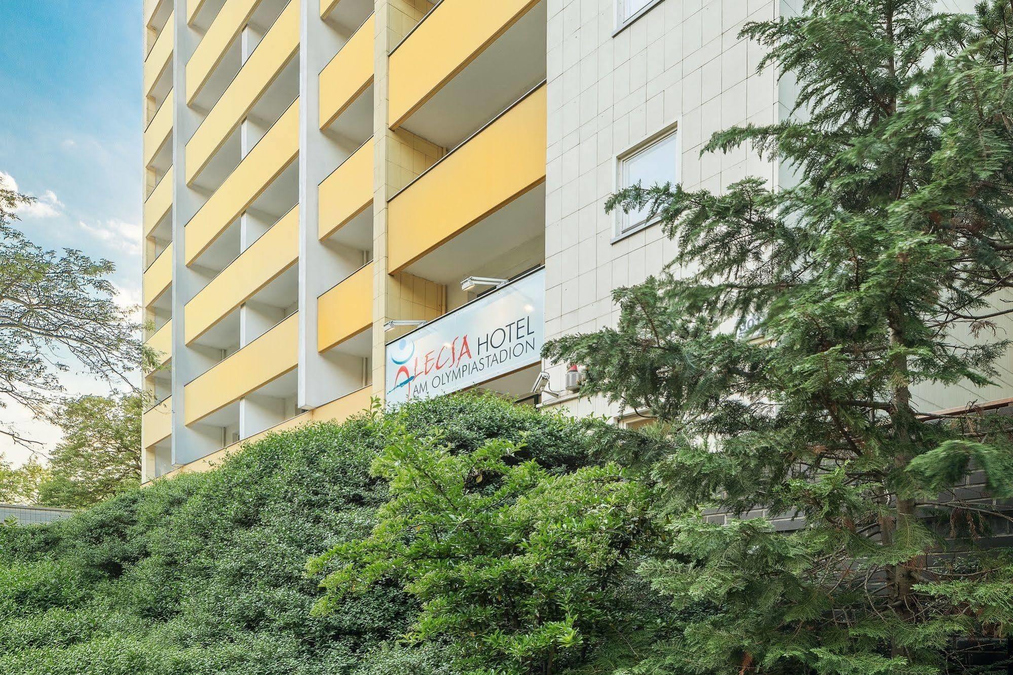 Alecsa Hotel Am Olympiastadion Berlin Bagian luar foto