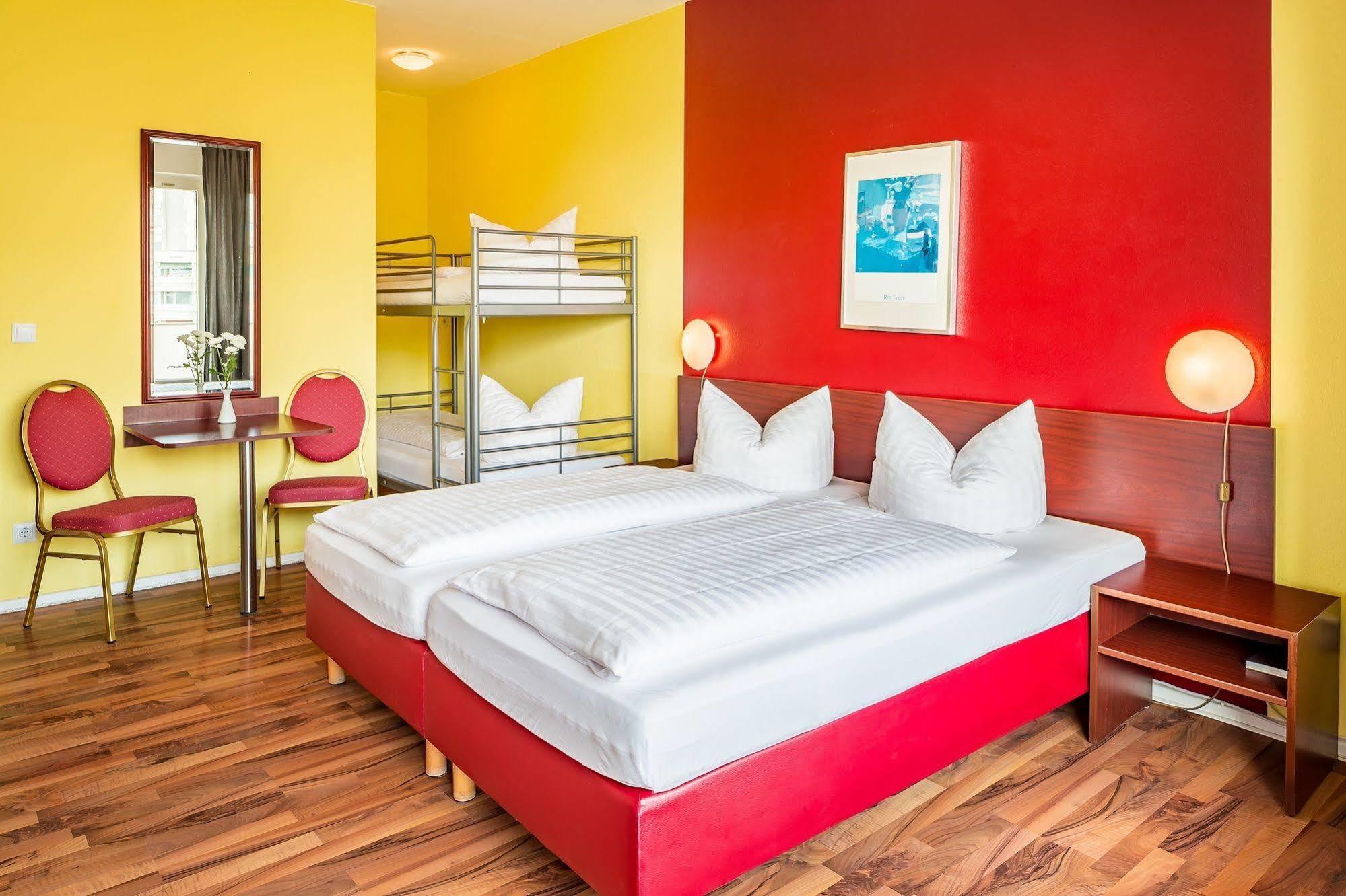 Alecsa Hotel Am Olympiastadion Berlin Bagian luar foto